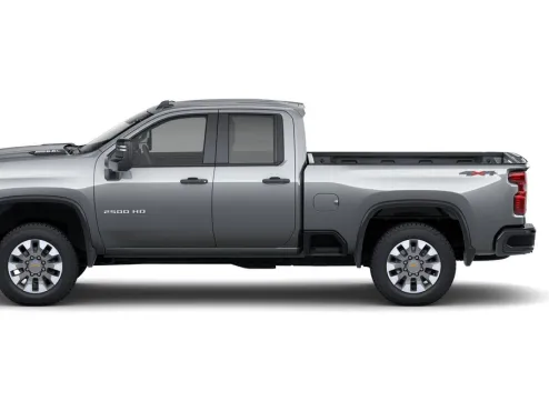 2025 Chevrolet Silverado 2500HD Custom photo 4