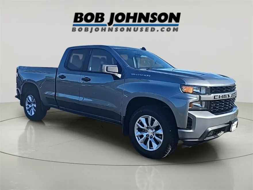 2019 Chevrolet Silverado 1500 Custom photo 1
