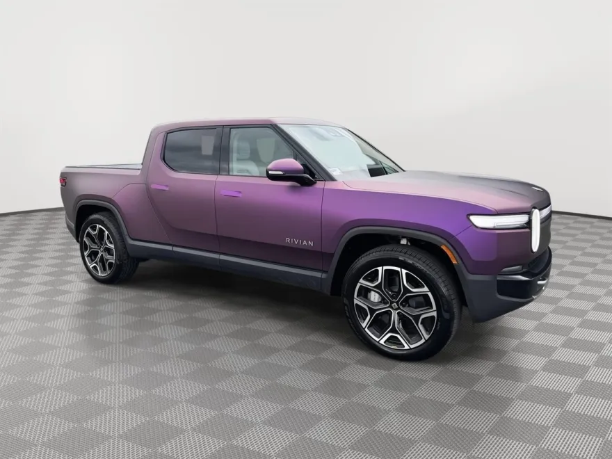 2025 Rivian R1T Adventure photo 1