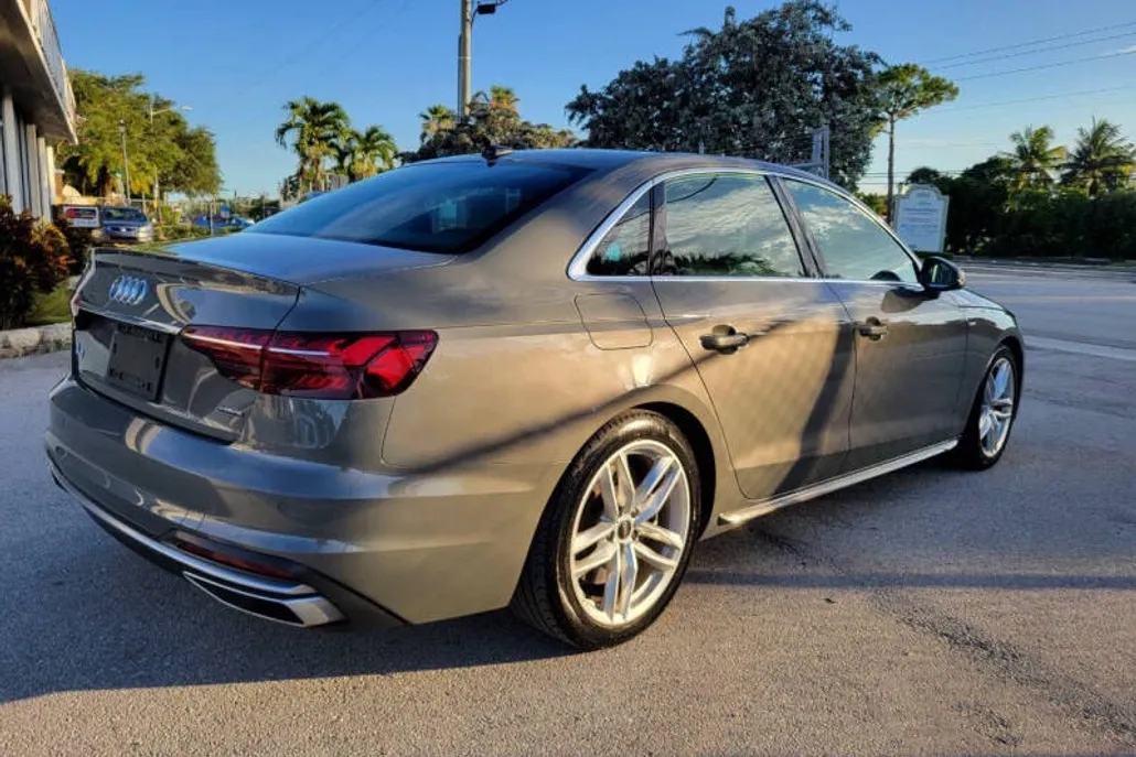 2024 Audi A4 Quattro S line Premium Plus 45 TFSI photo 1