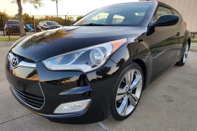 2012 Hyundai Veloster photo 1