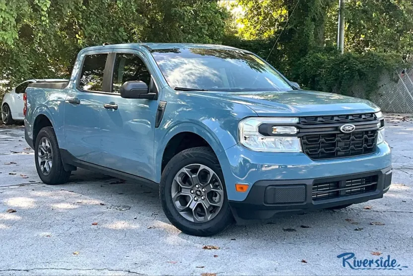 2022 Ford Maverick XLT photo 1