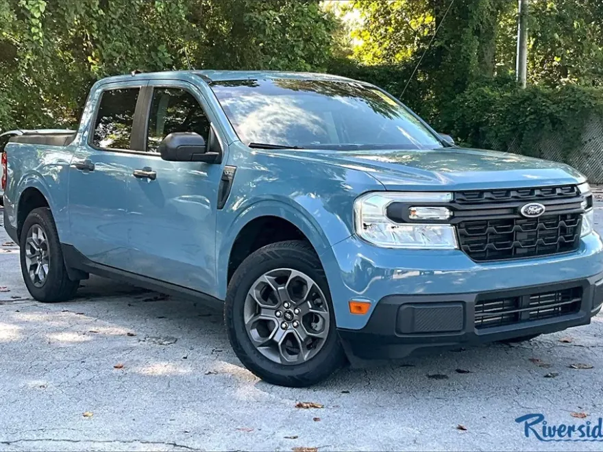 2022 Ford Maverick XLT photo 1