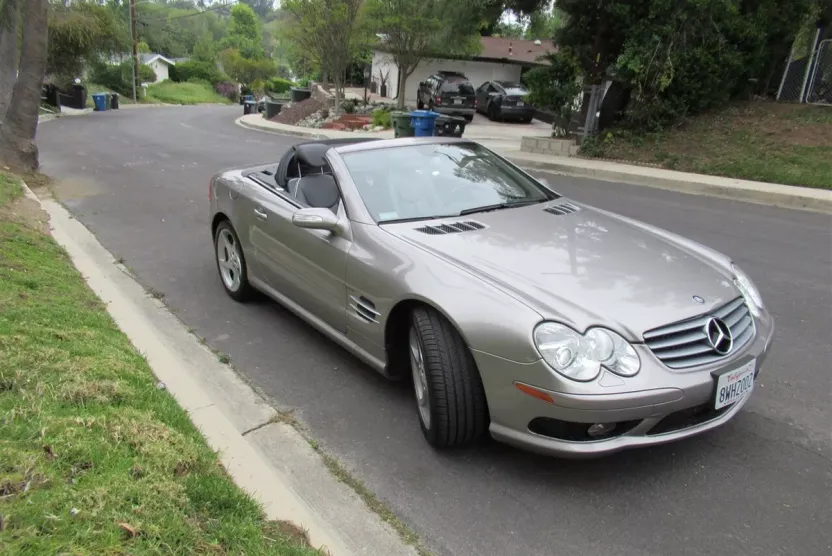 2005 Mercedes Benz SL 500 photo 1