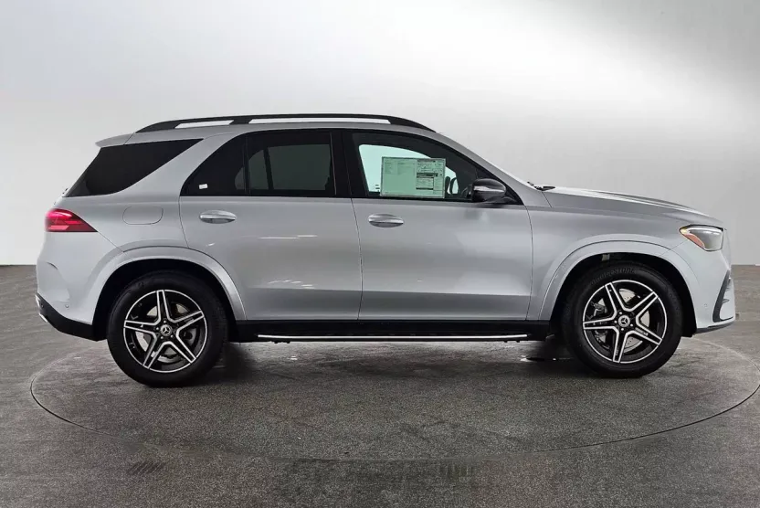 2026 Mercedes Benz GLE 450e 4MATIC photo 1