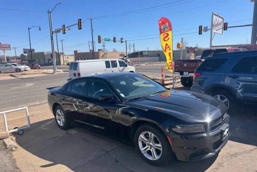 2022 Dodge Charger SXT photo 1