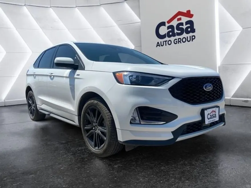 2024 Ford Edge ST photo 1