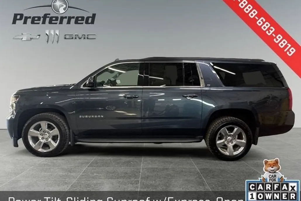 2019 Chevrolet Suburban LT photo 1
