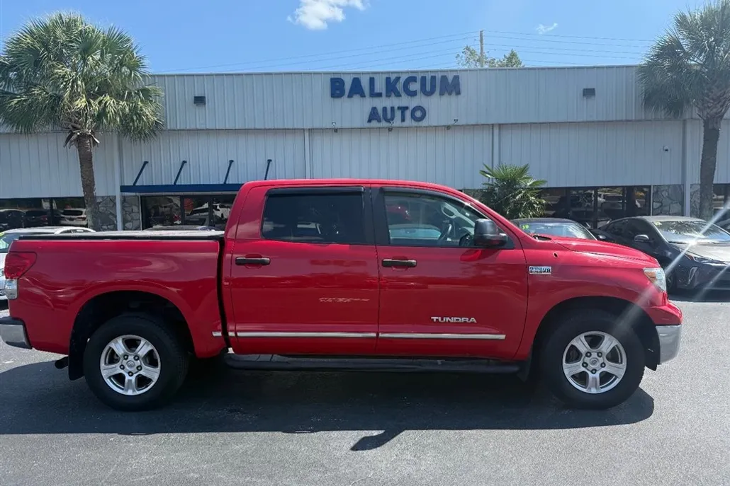 2008 Toyota Tundra SR5 CrewMax photo 1