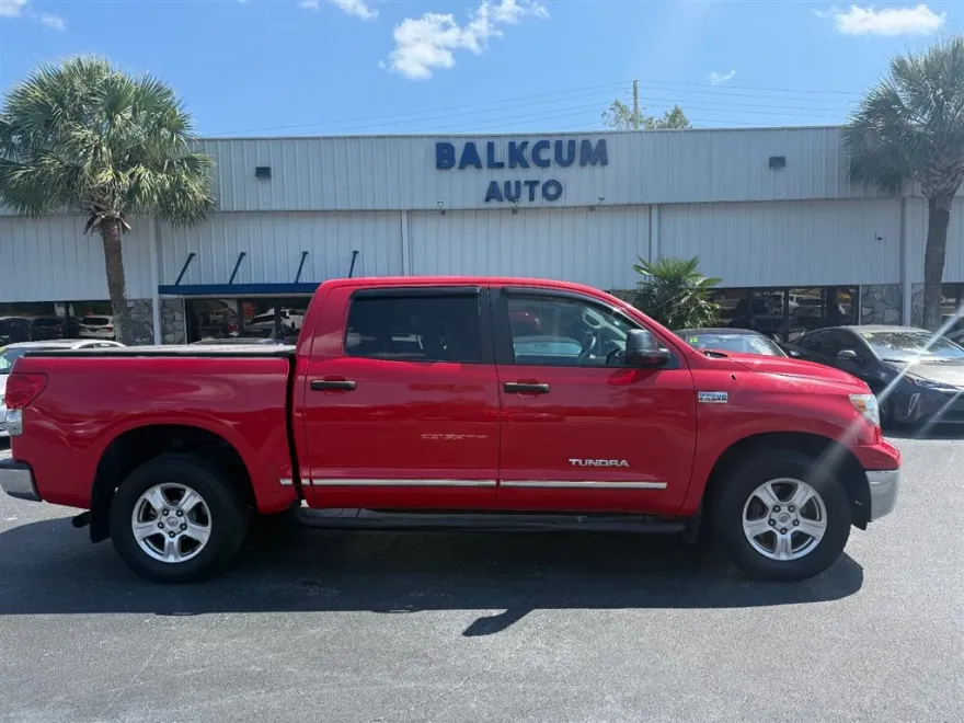 2008 Toyota Tundra SR5 CrewMax photo 1