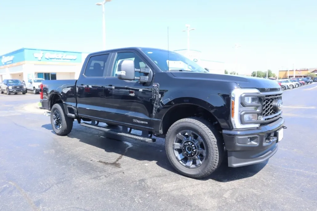2025 Ford F-250 XL photo 1