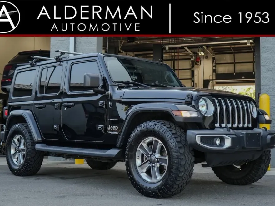 2019 Jeep Wrangler Unlimited Sahara photo 1