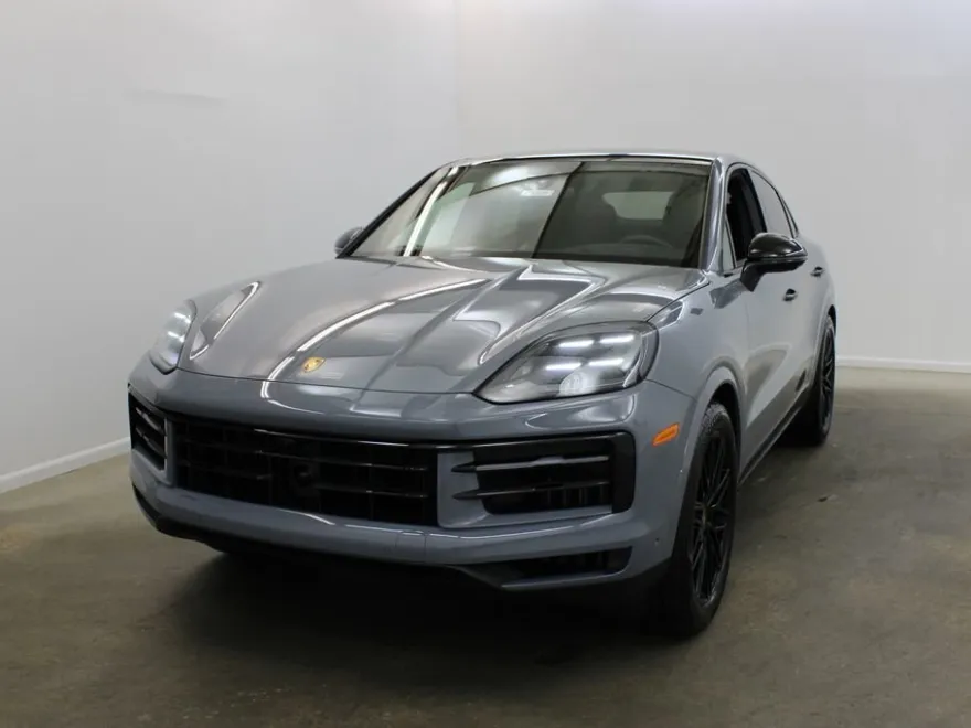 2025 Porsche Cayenne Coupe S photo 1