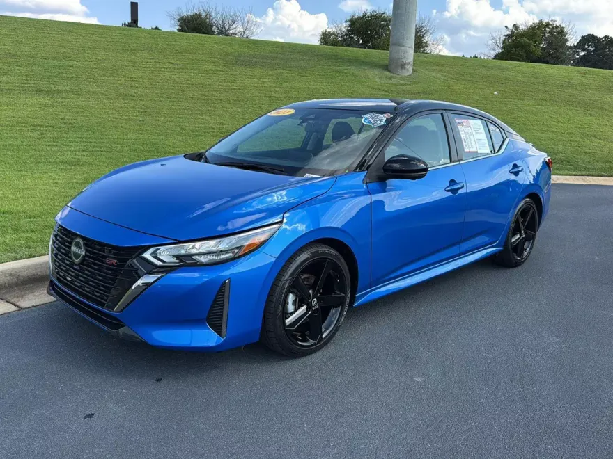 2024 Nissan Sentra SR photo 1