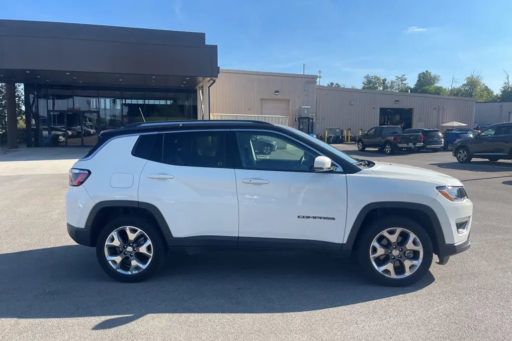 2020 Jeep Compass Limited photo 1
