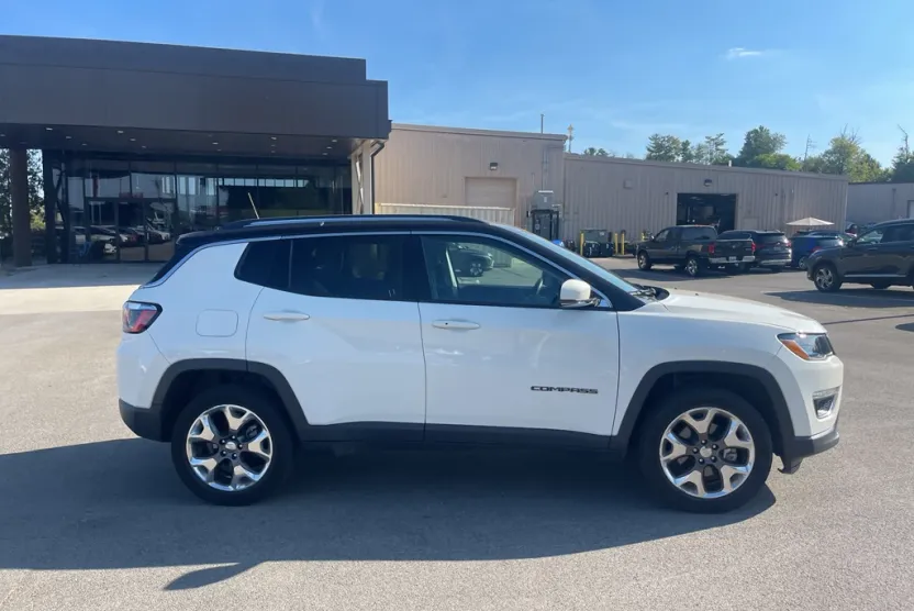 2020 Jeep Compass Limited photo 1