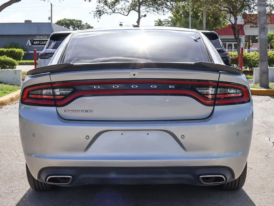 2021 Dodge Charger SXT photo 1