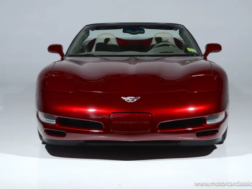 2003 Chevrolet Corvette photo 2