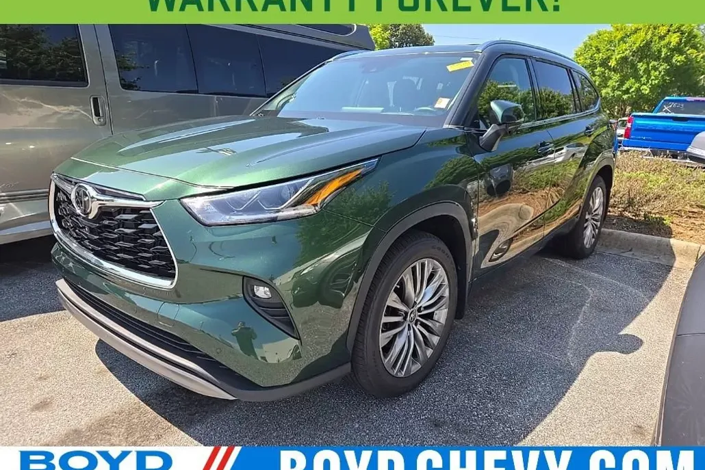 2023 Toyota Highlander Platinum photo 1