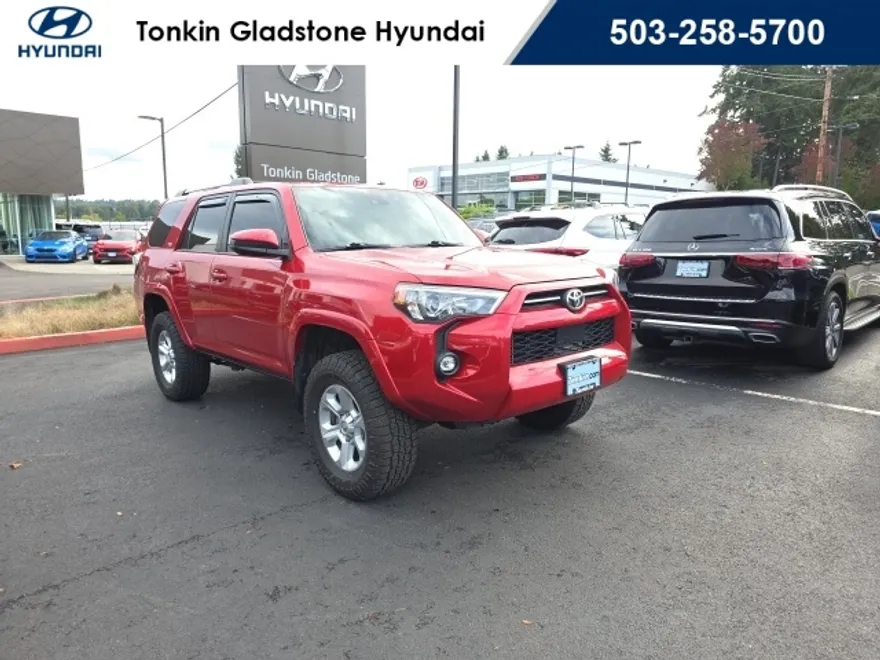2022 Toyota 4Runner SR5 photo 1