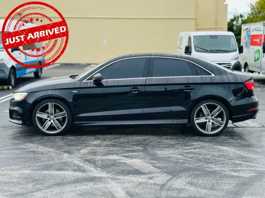 2018 Audi A3 Premium Plus photo 1