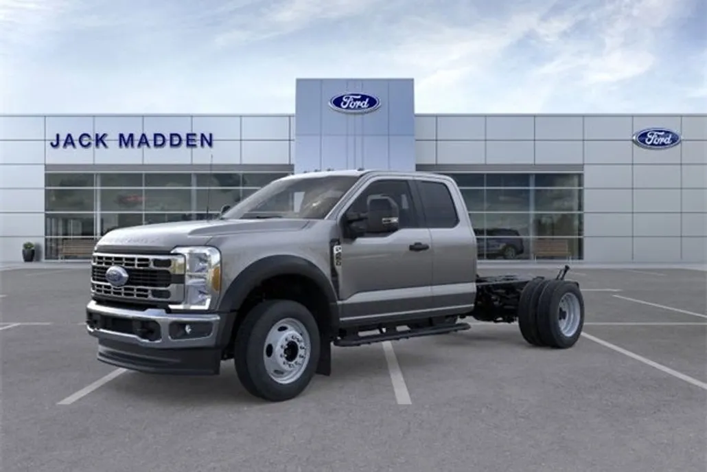 2026 Ford F-450 photo 1