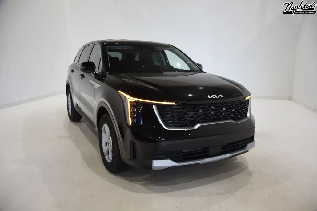 2025 Kia Sorento LX photo 1