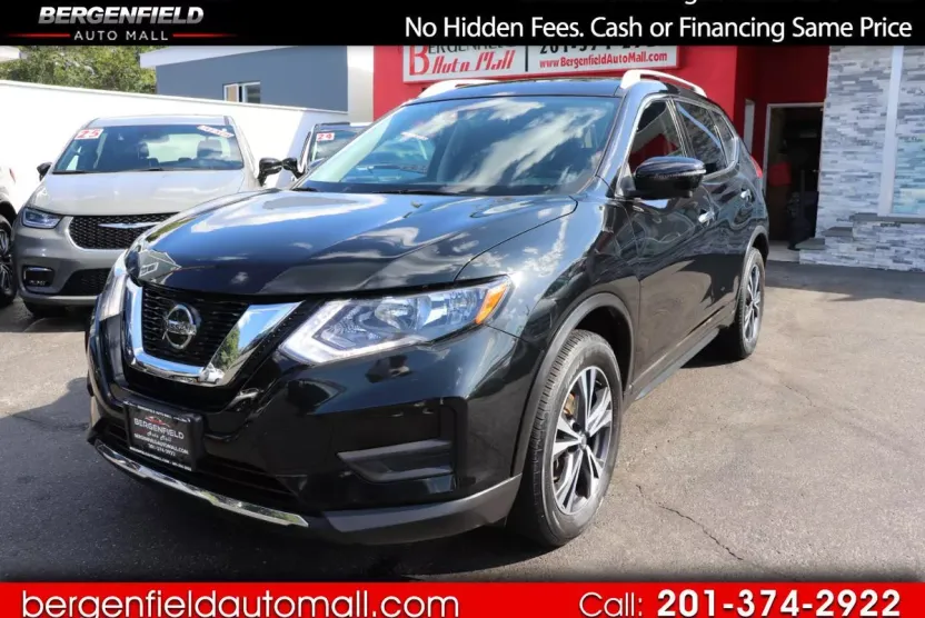 2019 Nissan Rogue SV photo 1