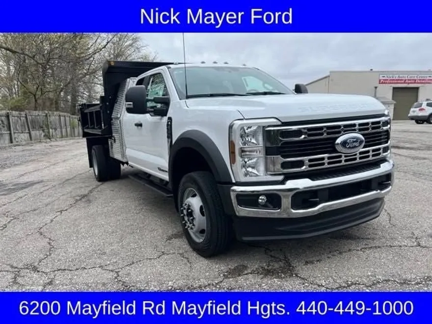 2024 Ford F-550 photo 1
