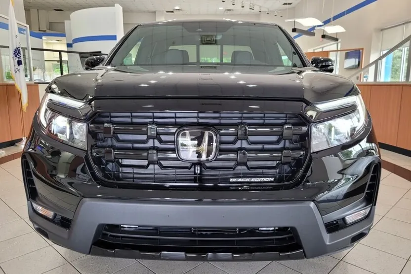 2026 Honda Ridgeline Black Edition photo 1