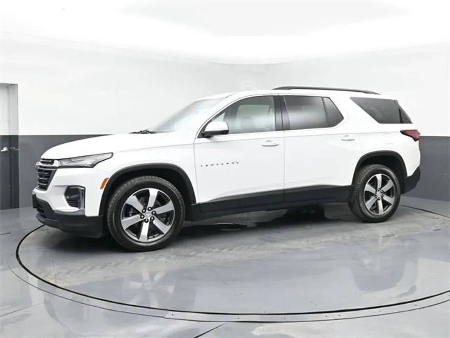 2022 Chevrolet Traverse Leather photo 1