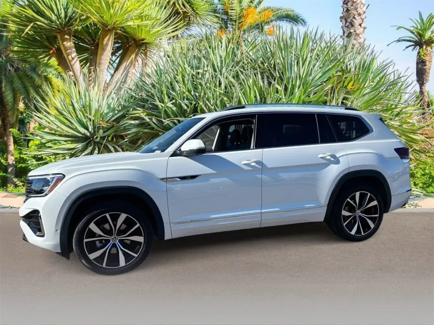 2025 Volkswagen Atlas SEL Premium R-Line photo 1