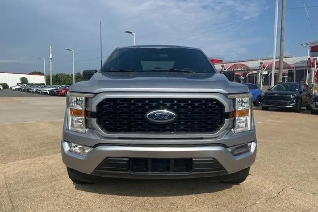 2021 Ford F-150 XL photo 1
