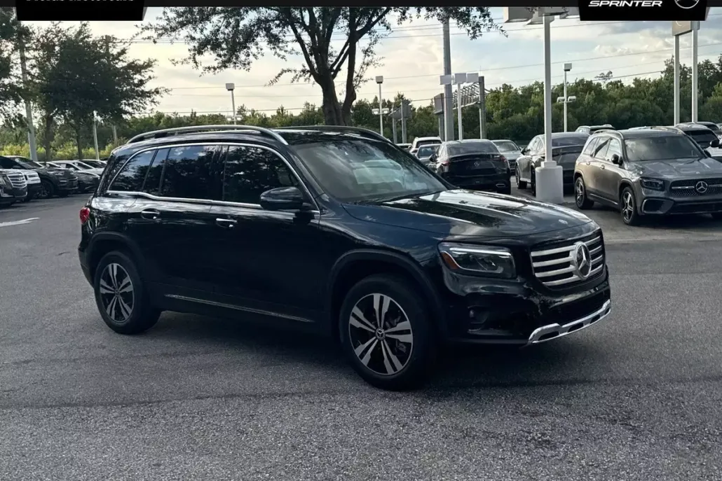 2025 Mercedes Benz GLB 250 photo 1