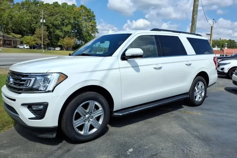 2020 Ford Expedition MAX XLT photo 1