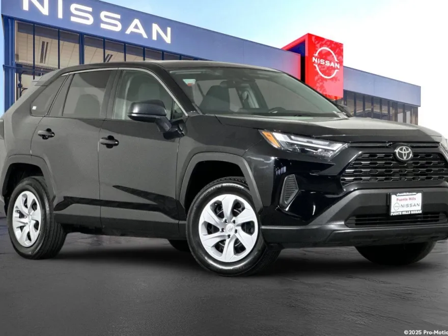 2024 Toyota RAV4 LE photo 1
