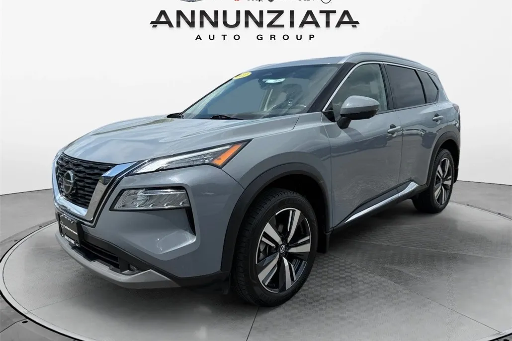 2021 Nissan Rogue SL photo 1