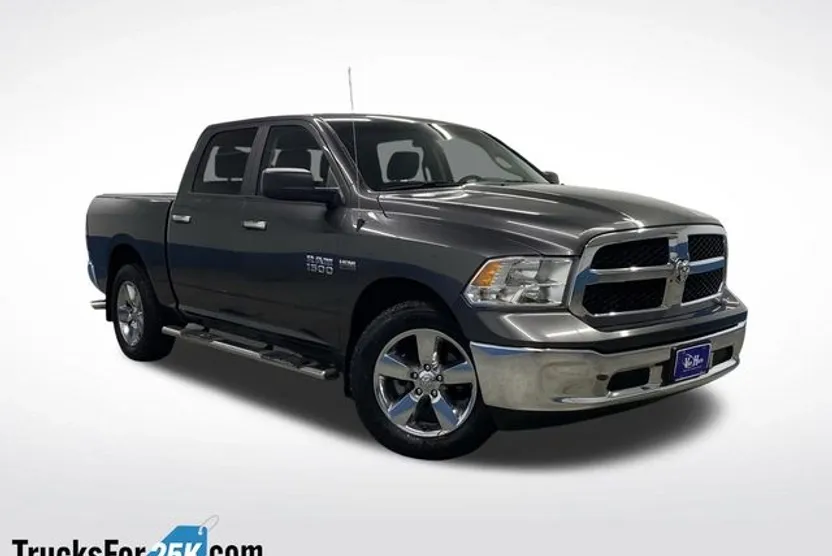 2018 Ram 1500 SLT photo 1