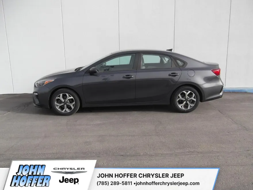 2020 Kia Forte LXS photo 1