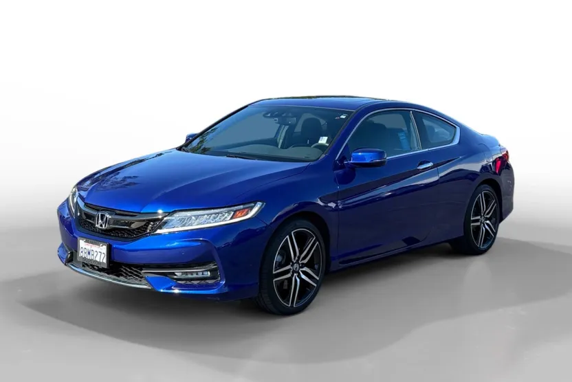 2017 Honda Accord Touring photo 1