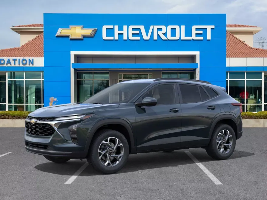 2026 Chevrolet Trax LT photo 1