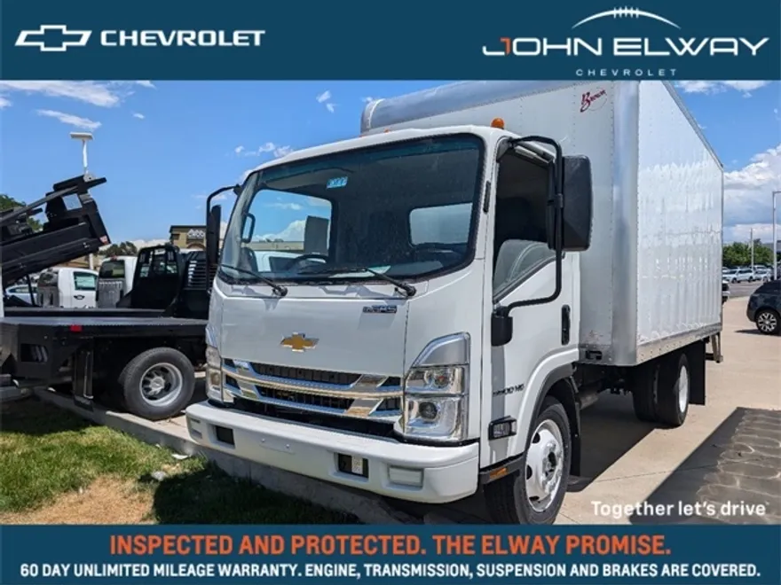 2024 Chevrolet Silverado photo 1