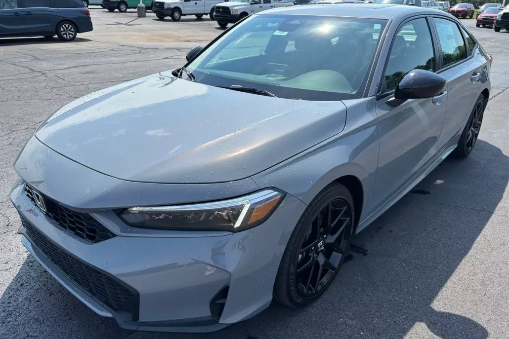 2026 Honda Civic Hybrid Sport photo 1