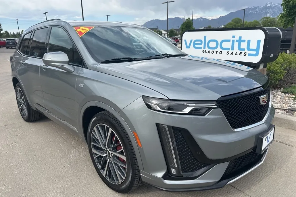 2023 Cadillac XT6 Sport photo 1
