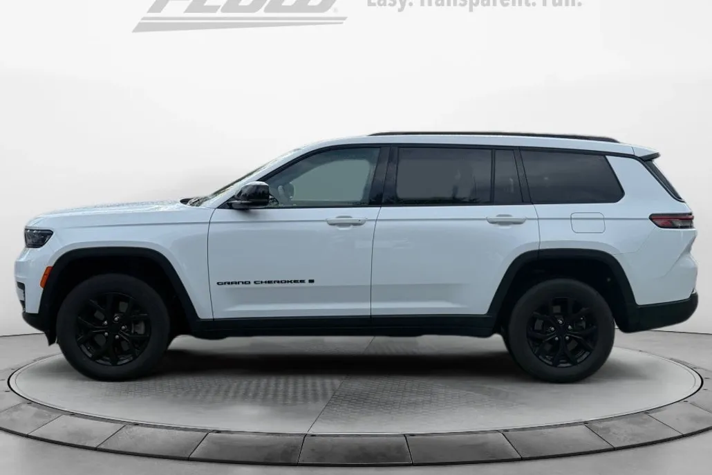 2024 Jeep Grand Cherokee Altitude photo 1