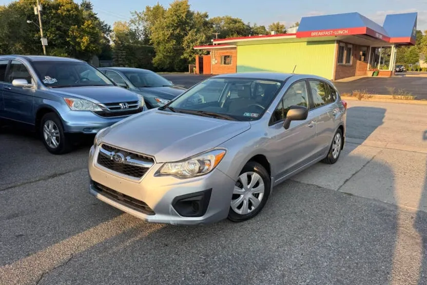 2013 Subaru Impreza 2.0i photo 1