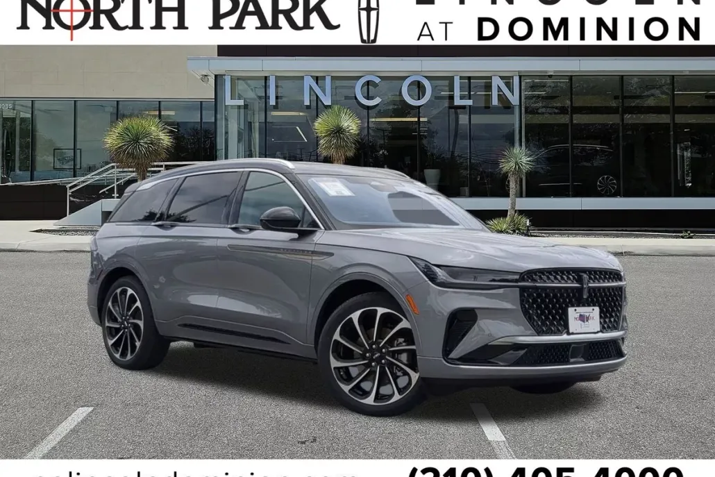 2025 Lincoln Nautilus Black Label photo 1