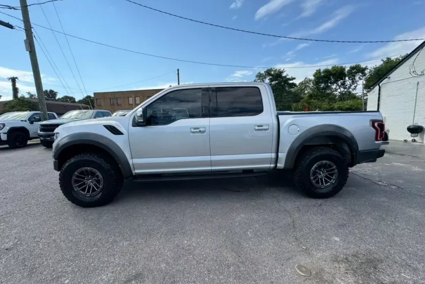 2019 Ford F-150 Raptor photo 1