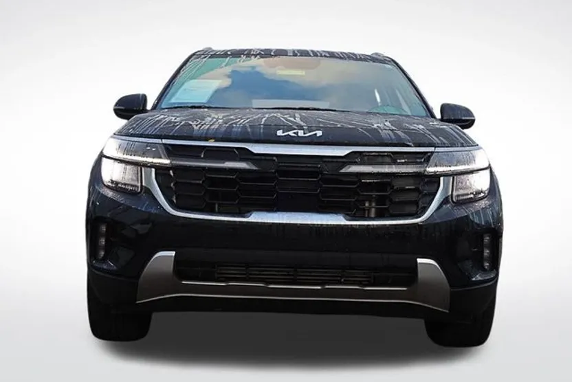 2024 Kia Seltos SX photo 1