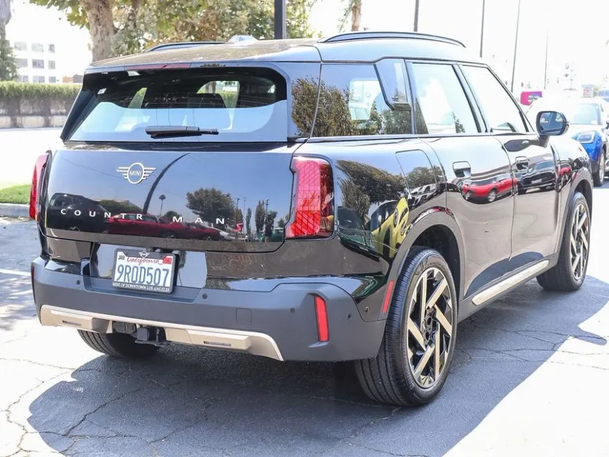 2025 Mini Cooper Base photo 1